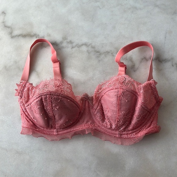 Victoria's Secret hot Pink blush Push Up Bra Gold Accents 32D Bundle of two Bras - Picture 2 of 13